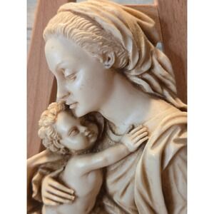 Madonna and Child Religious Wall Art Plaque Made in Italy Vintage Cream